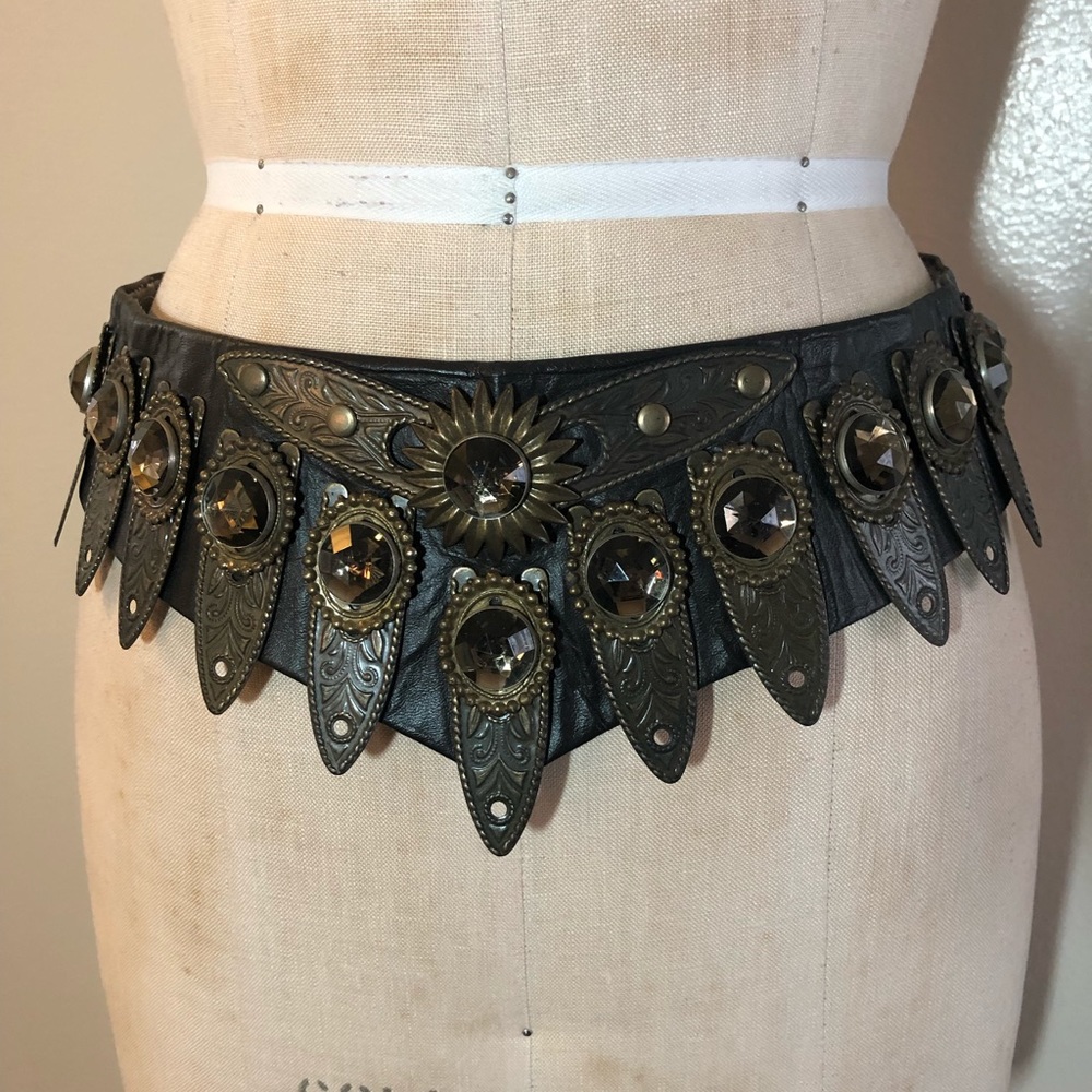 Vintage embellished belt